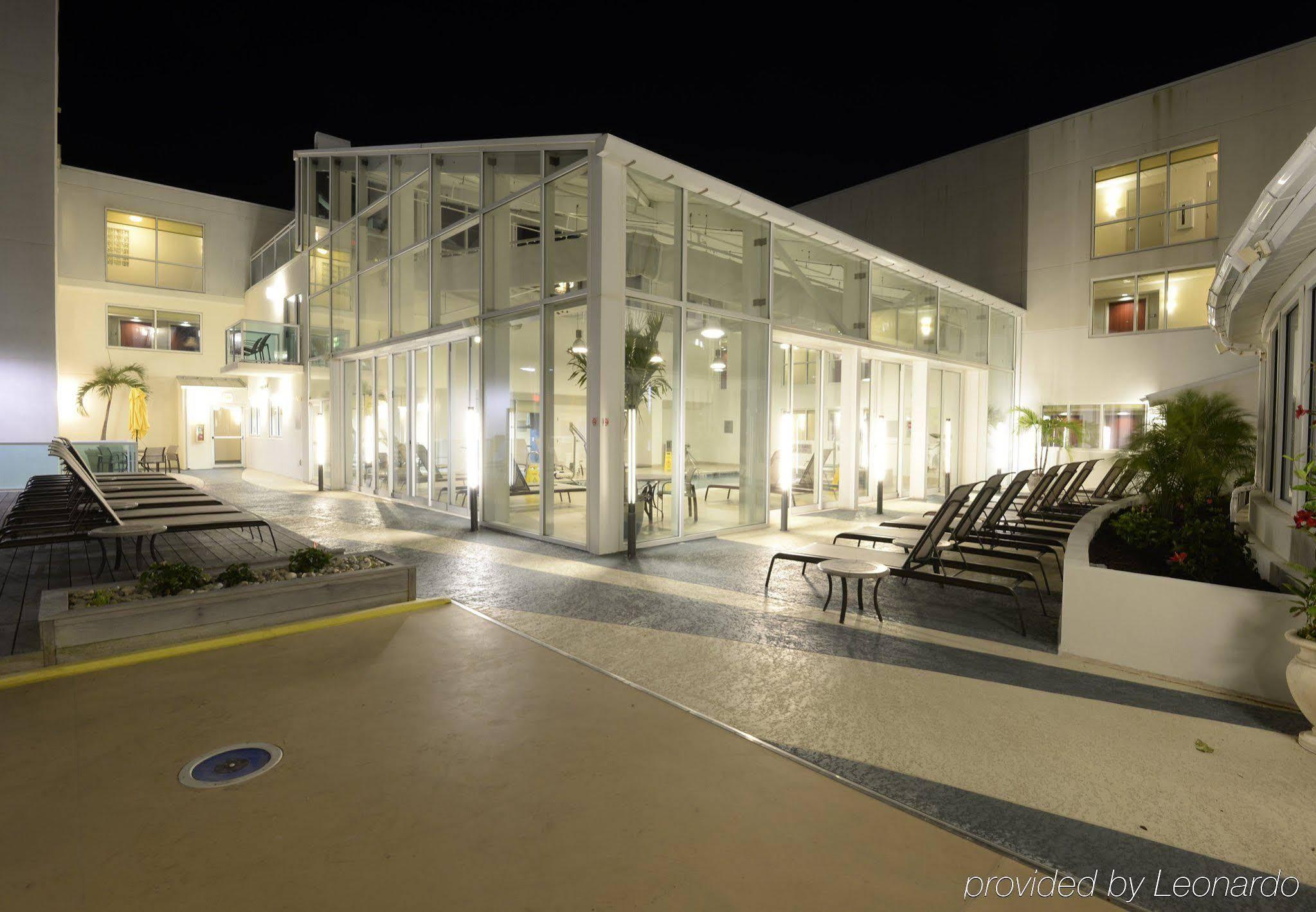 Courtyard By Marriott Ocean City Oceanfront Exterior photo