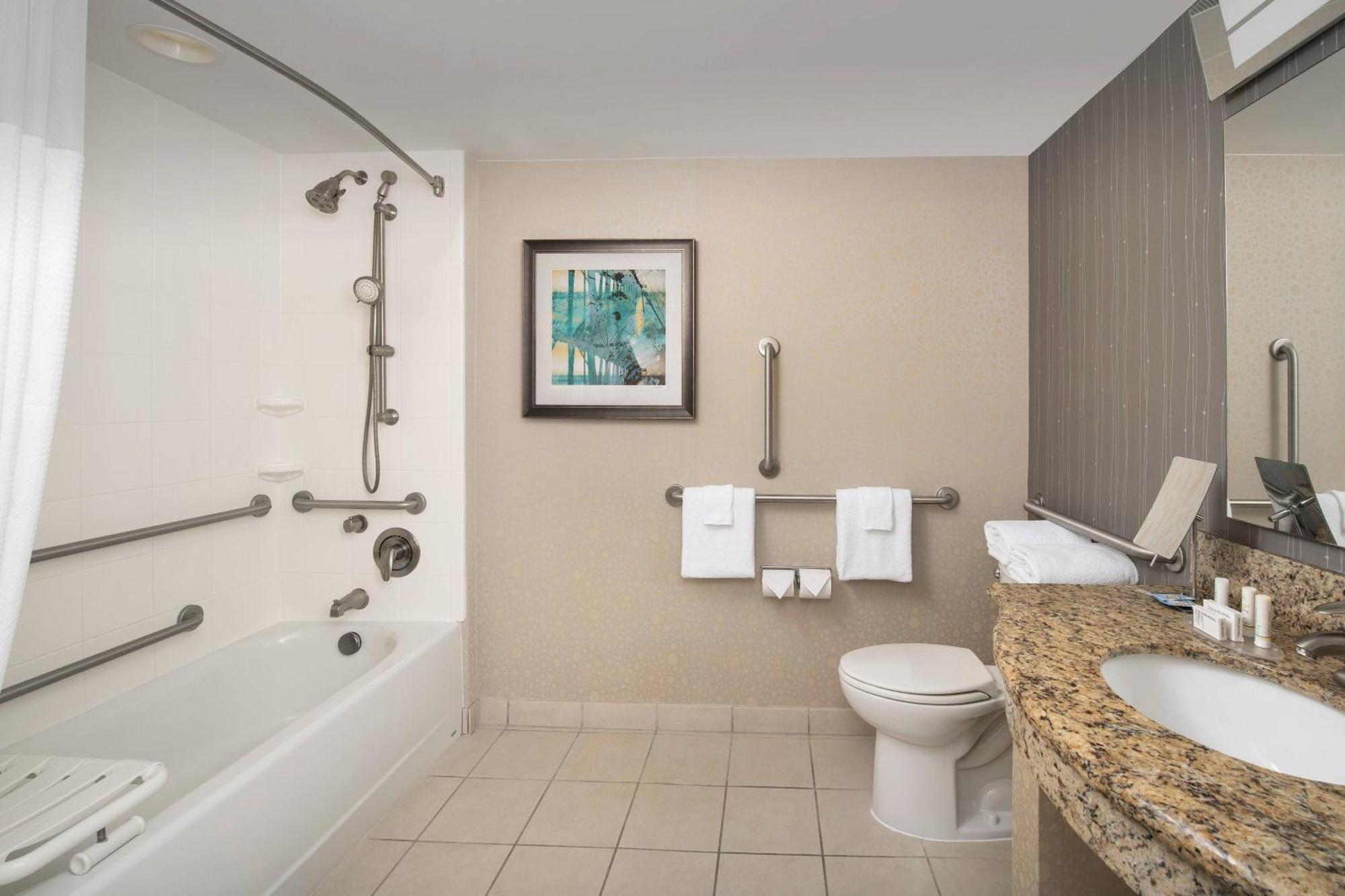 Courtyard By Marriott Ocean City Oceanfront Exterior photo