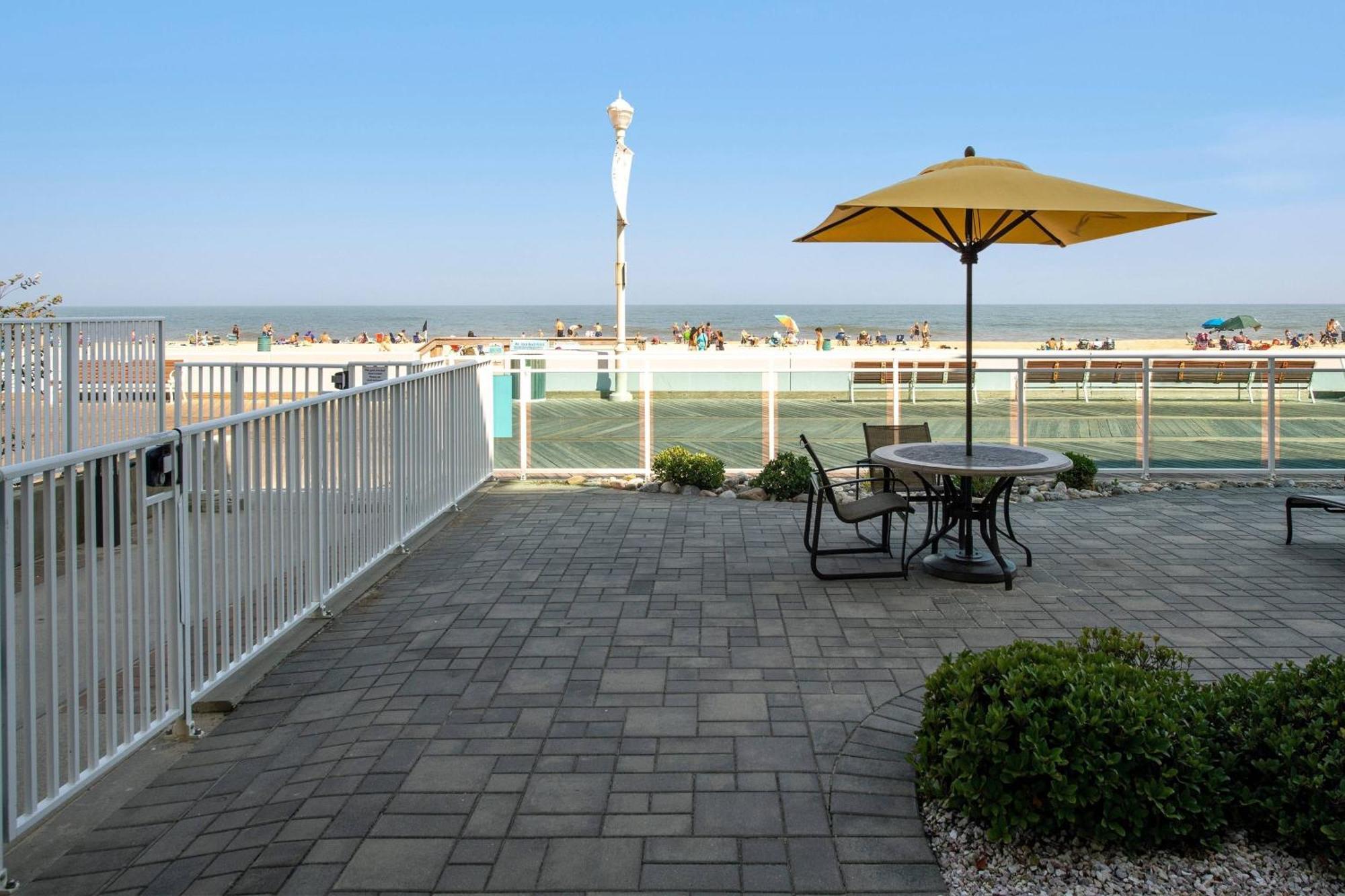 Courtyard By Marriott Ocean City Oceanfront Exterior photo